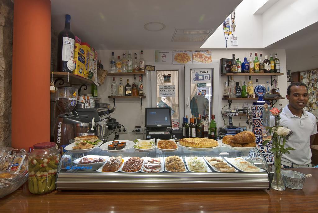 Hostal-bar Restaurante La Fuente Pensión Rabé de las Calzadas